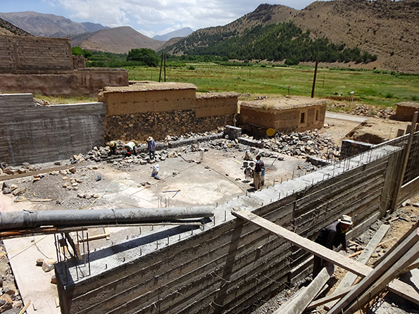 Die Bauarbeiten für das College in Marokko haben bereits begonnen. Wir wollen unbedingt doie noch fehlenden EUR 40.000.- für die Fertigstellung bis Sommer 2016 zusammenbringen. Bitte unterstützt uns dabei!